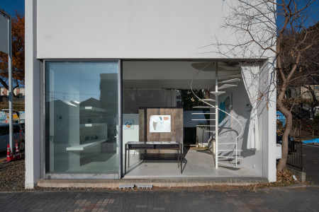 002RRR07274 ToLoLo studio