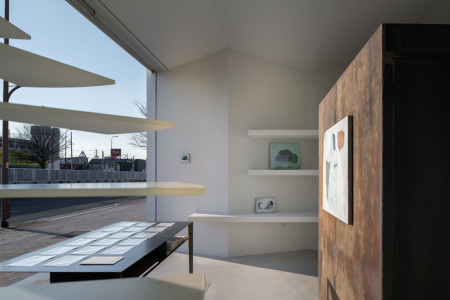 005RRR07356 ToLoLo studio