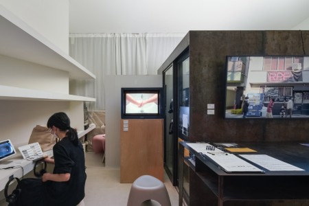 011GGG03187-Edit ToLoLo studio