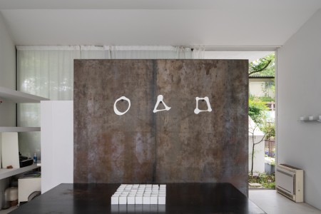 002RRR06999 ToLoLo studio