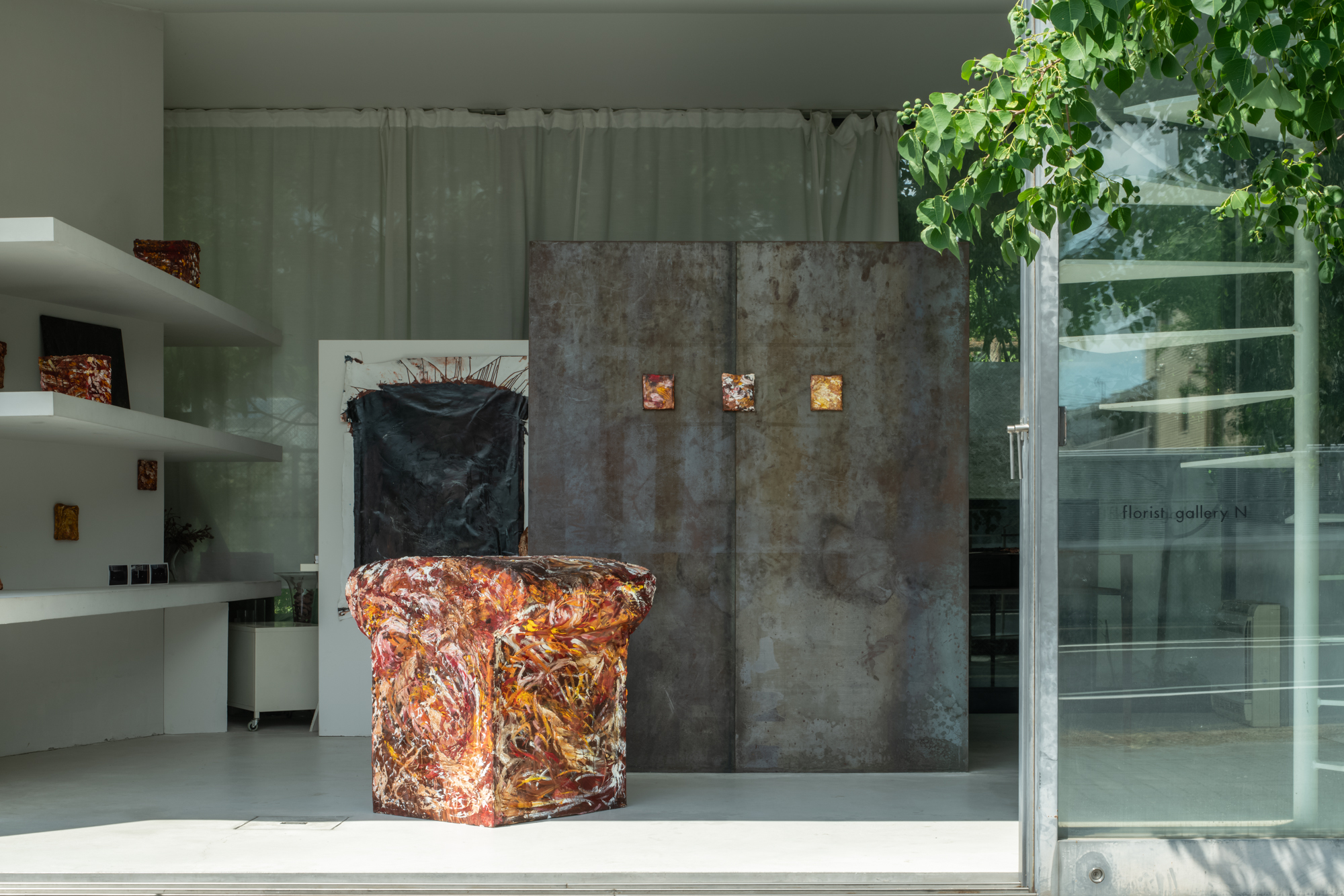 007ARA08082 ToLoLo studio