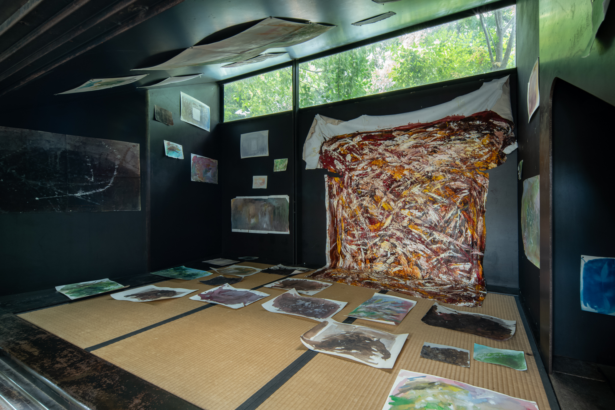 110ARA08154 ToLoLo studio